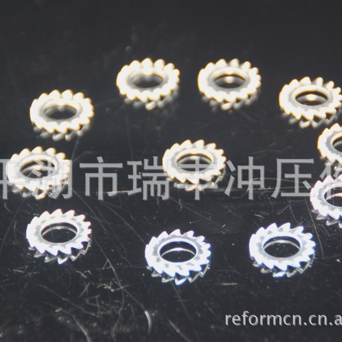 专业厂家供应DIN 6798 A外锯齿锁紧垫圈 弹性垫圈 多齿垫圈批发