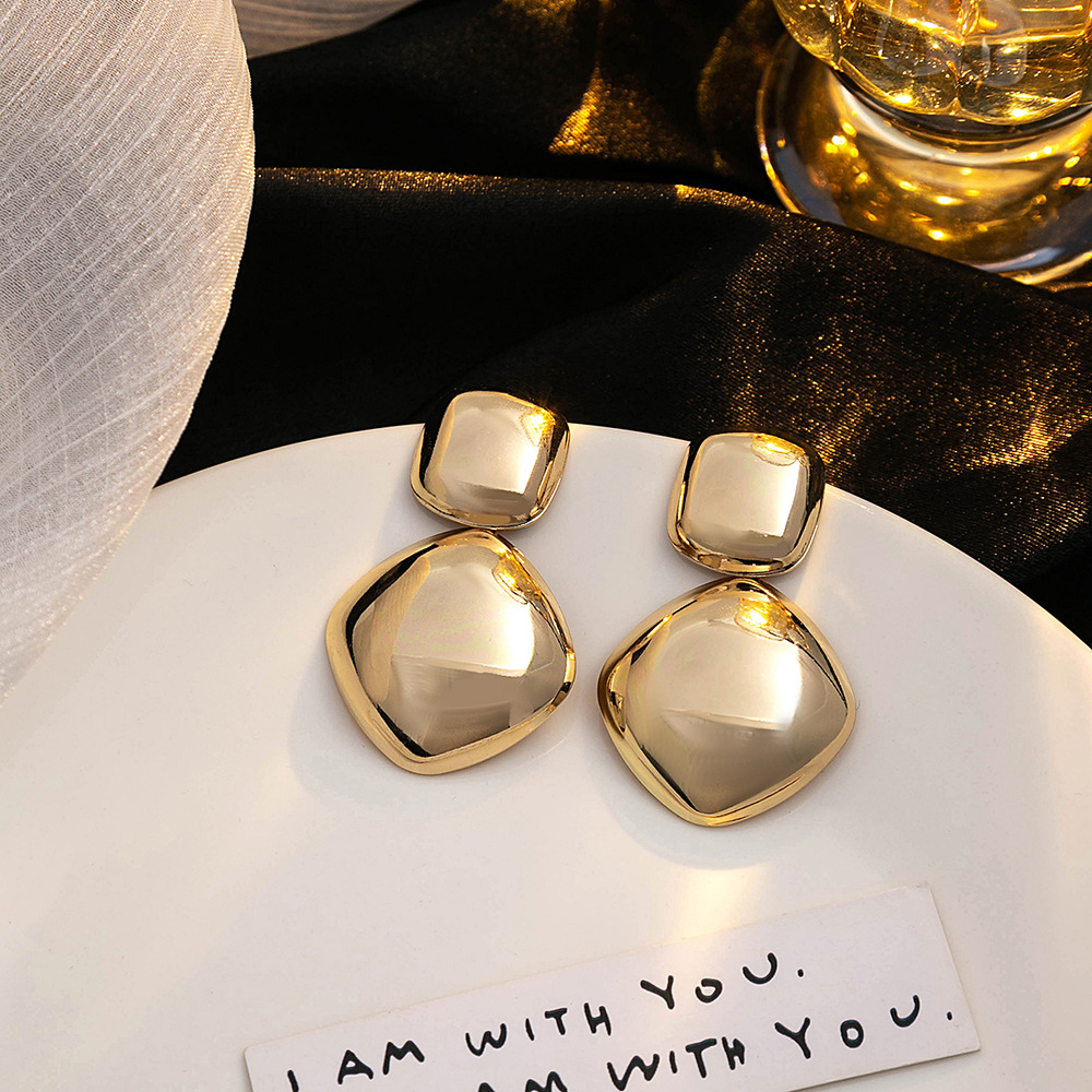 16g Weight Drop Earrings Classification 1 Pair Quantity Daily Occasion Iron Material Geometric Pattern Women's Gender Plating Design Simple Style Style 1 Pair Simple Style Geometric Plating Iron Drop Earrings 18