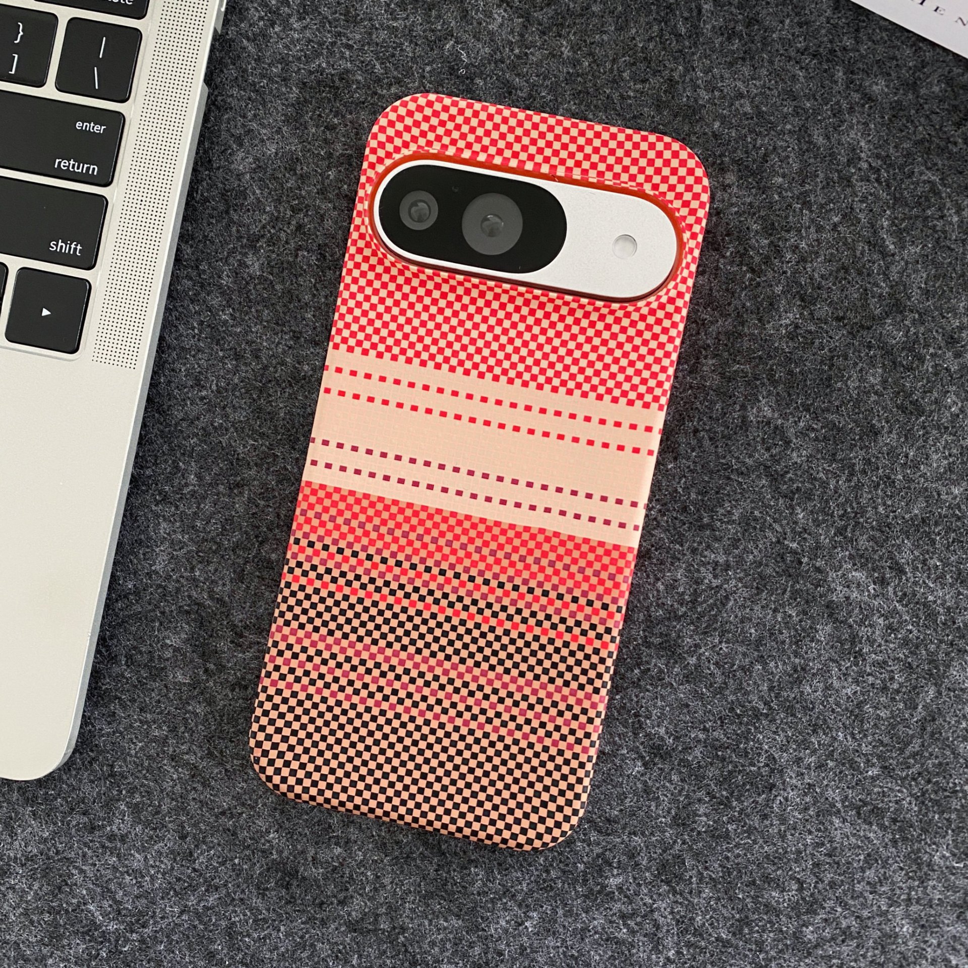 Sunset Orange - built-in magnetic ring + carbon fiber pattern