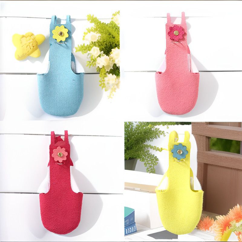 Convert the parrot's disposable diaper bird into a diaper, diaper clothing, and adjustable new flying suit for the parrot.