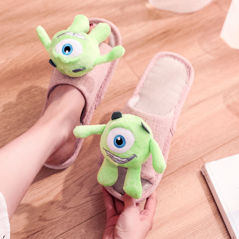 La primavera y el otoño de coser zapatos de tamaño libre de dibujos animados lindo adultos zapatillas de punta rosa pareja zapatillas de lino en stock al por mayor