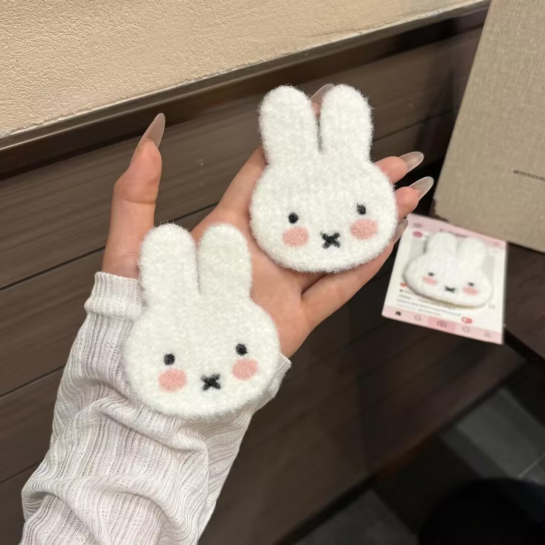 Cute blush-colored Miffy rabbit knitted magic tape cartoon side fringe hair clip, stylish student head accessory