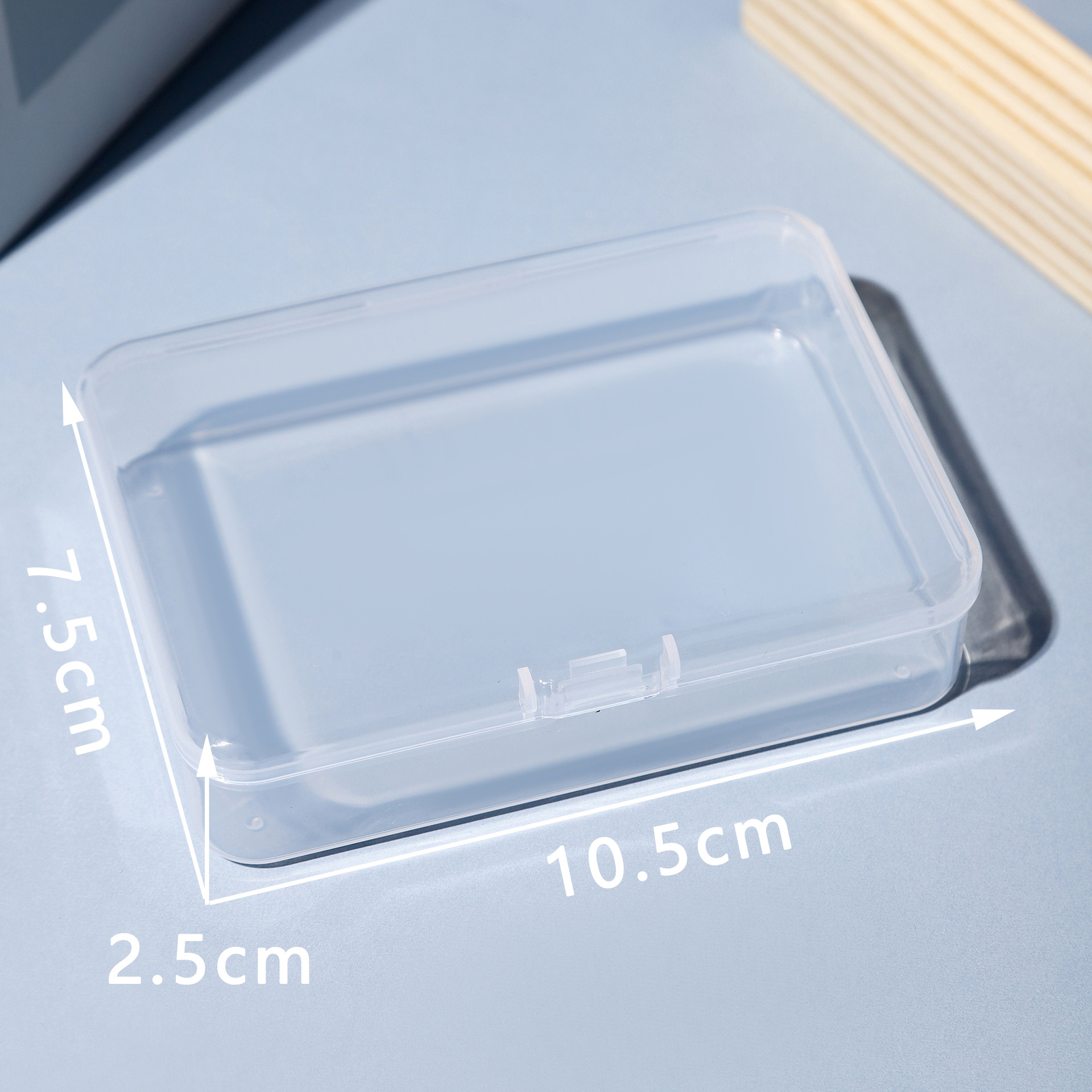 正方形の透明なプラスチックの小さい方の箱の耳栓の箱の装飾品の収納箱の部品の箱のアクセサリーの数珠の箱の漁具の箱