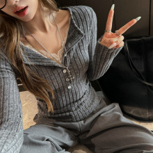 坑条V领蕾丝拼接设计感长袖正肩t恤女气质修身高级感内搭打底上衣