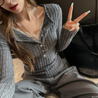 坑条V领蕾丝拼接设计感长袖正肩t恤女气质修身高级感内搭打底上衣