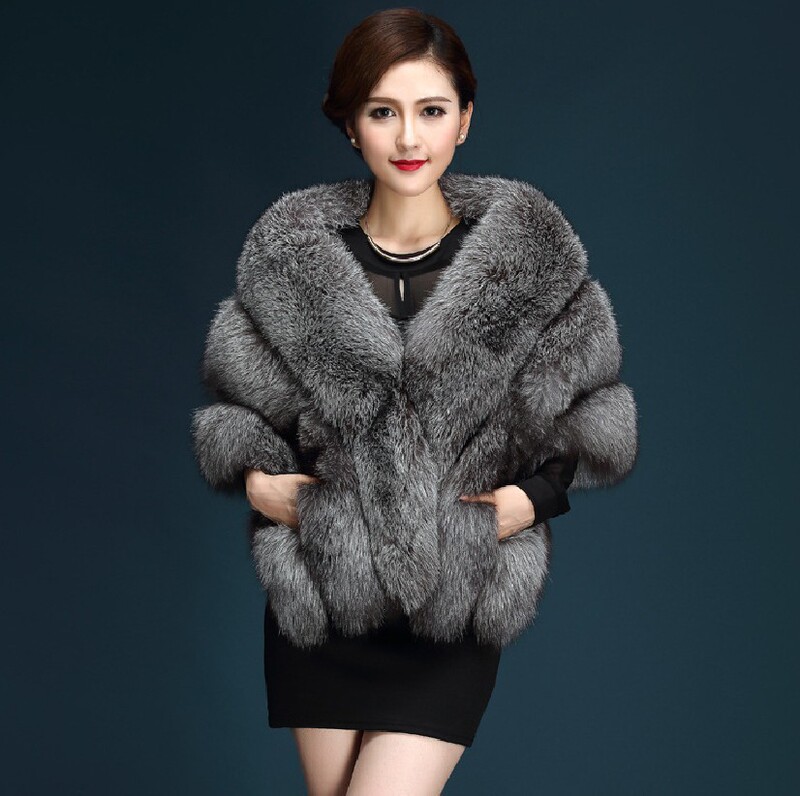 Haining Fur Manufacturer Wholesale Autumn and Winter New Imitation Fox Fur Shawl Vest Outwear Cloak Women's Fur