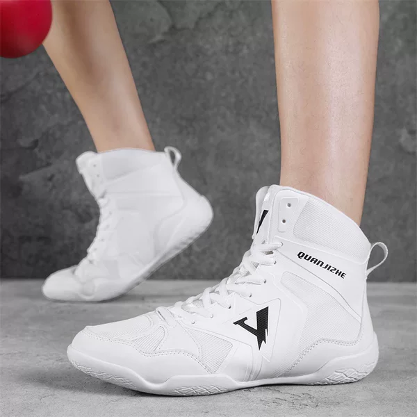 Men's Professional Boxing Shoes, High-Top Sanda Fighting Training Shoes, Non-Slip, Breathable, Wear-Resistant, Specifically Designed for Muay Thai Fighting Competitions