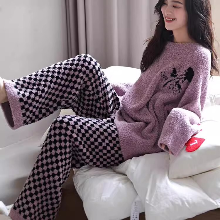 Can Be Worn Outside Coral Velvet Pajamas for Women, Autumn and Winter Polar Fleece Suits, Fleece-Lined, Thickeneded and Warm, Winter Home Clothes Can Be Worn Outside Coral Velvet Pajamas for Women, Autumn and Winter Polar Fleece Suits, Fleece-Lined, Thickeneded and Warm, Winter Home Clothes