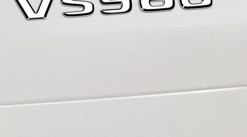Mercedes-Benz V260L modified with Maybach VS680L tail emblem, VS980L lettering, and 560 car emblem, featuring English lettering