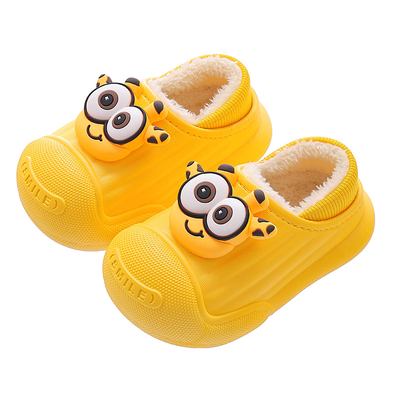 2025 nuevos zapatos de tacones de algodón para niños de invierno para niños y niñas con cubierta de algodón impermeable de lana para niños pequeños y medianos zapatillas de algodón para niños