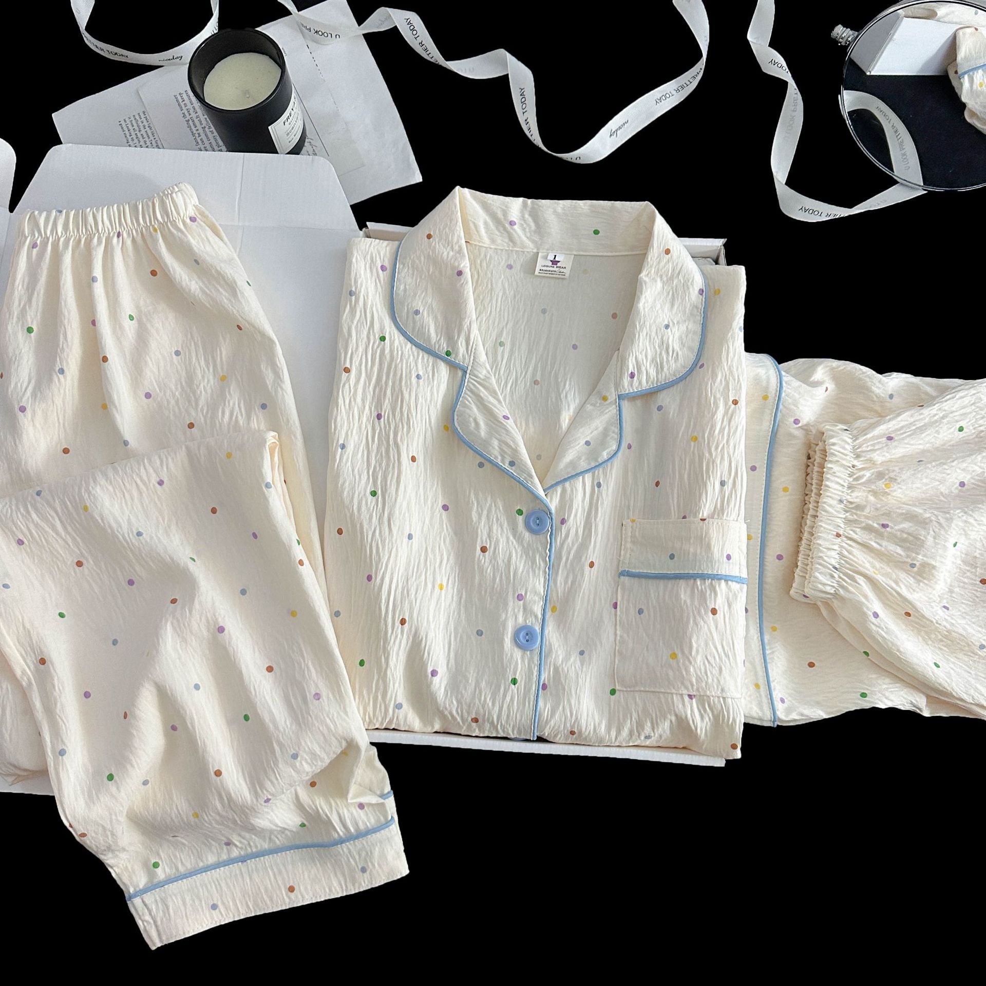 Comercio exterior transfronterizo 120G nube algodón traje de tres piezas pole point kt gato pijamas mujeres lindo solapa pantalones de manga corta servicio a domicilio