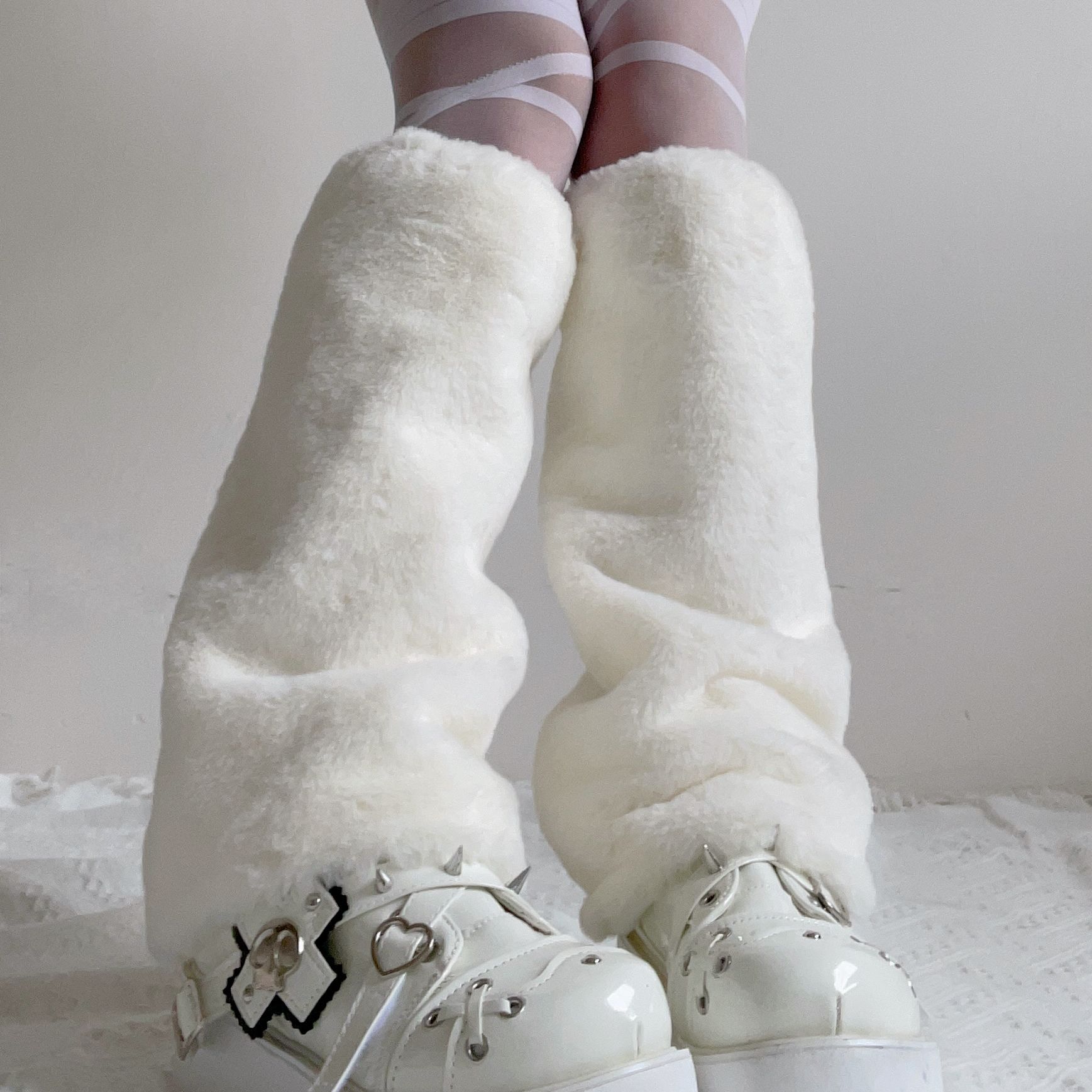 Otoño y invierno adorable Y2K hot girl arco pierna cubierta calentamiento peludo chica Lolita peludo cubierta peludo calcetines