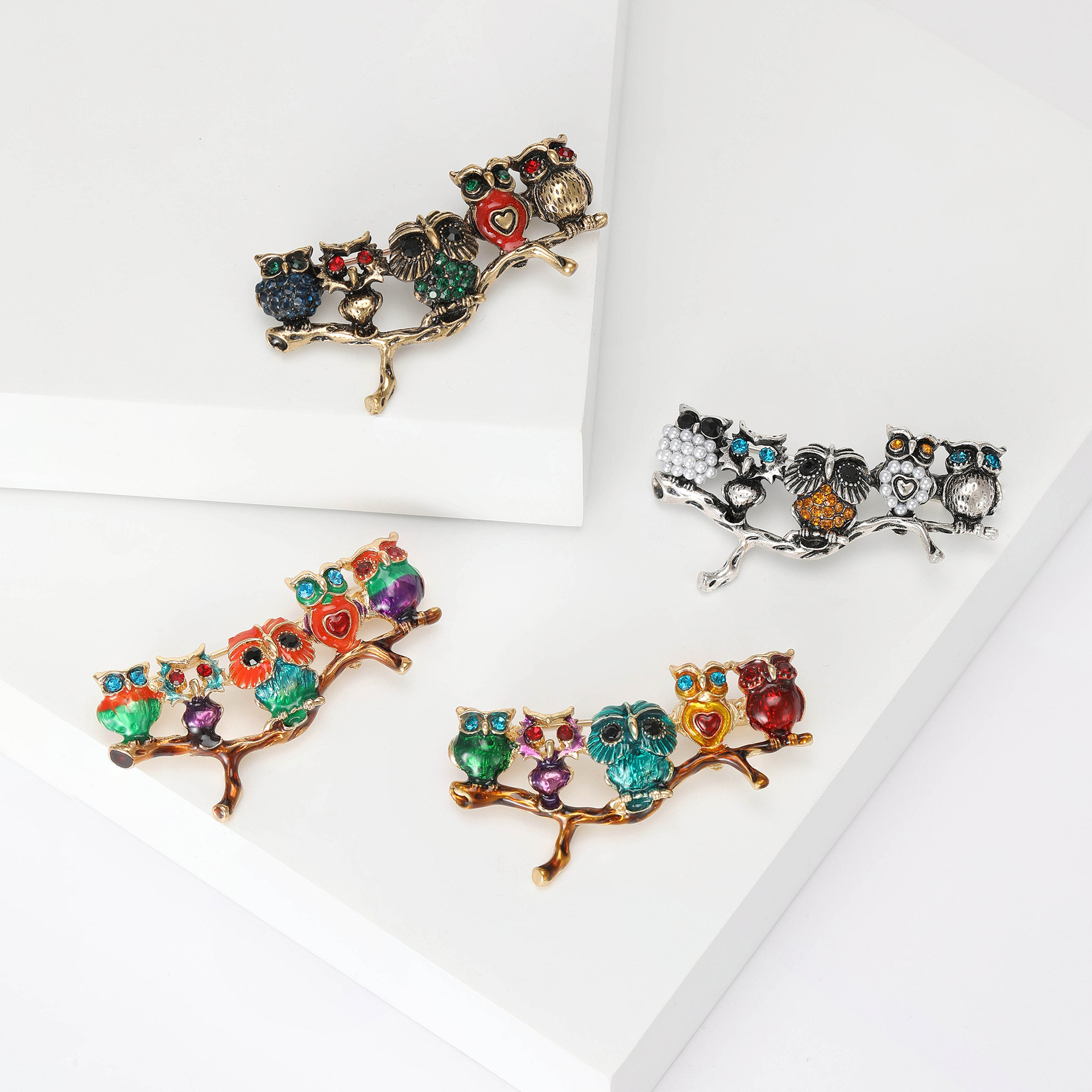16g Weight Corsage, Brooches Classification Holiday, Banquet, Daily Occasion Alloy Material Animal, Cartoon, Cat, Owl, Eagle Pattern Women's Gender Cute, Simple Style Style Enamel, Enamel Craft Cute Simple Style Pin Animal Cartoon Cat Alloy Enamel Women's Corsage Brooches 无