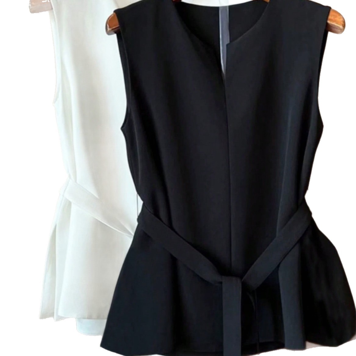 Women's Clothing Solid Color Notched V Neck Sleeveless Shirt New Style Top In Stock_ecoleips.com