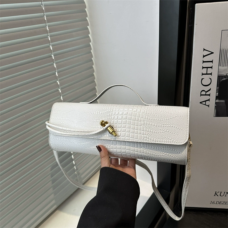 Новая сумка женская европейская и американская мода 2025 летний досуг маленькая квадратная сумка индивидуальность мода иностранная сумка