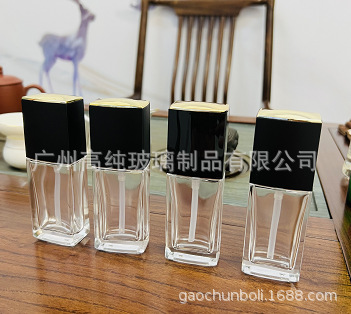 新货供应化妆品晶透厚底粉底液瓶30ml-3096