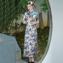 青花瓷丝绒妈妈装国风新中式秋季长袖旗袍改良女复古连衣裙春秋装