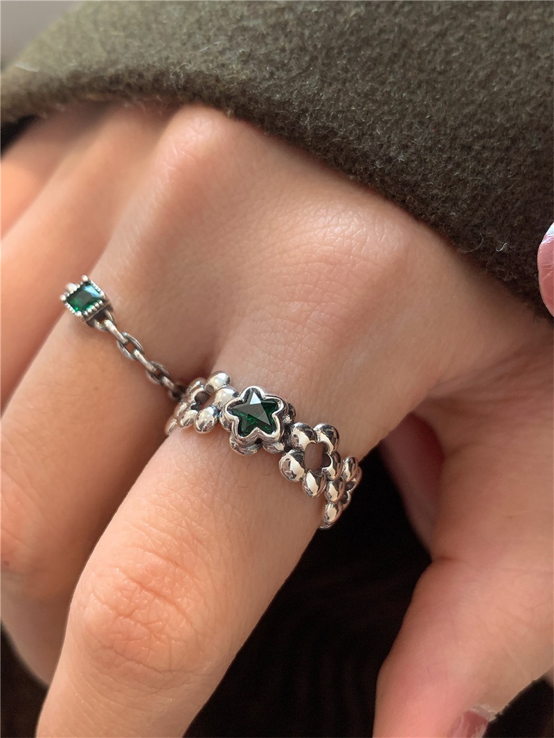 S reines Silber Smaragd Zirkon Kette Öffnungsring mit weiblichem Nischendesign 2022 Modepersönlichkeit Licht Luxus High-End_voghion.com