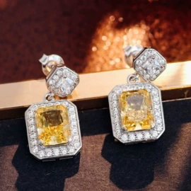 戒指;宝石工艺品;K金手饰