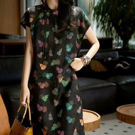 连衣裙;羽绒服;其他短外套