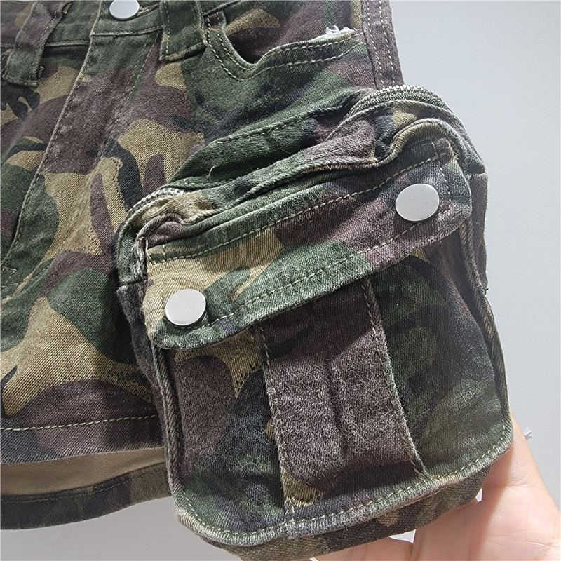 Pantalones Cortos de Cargo de Camuflaje con Bolsillos Tridimensionales de Mezclilla de Poliéster image 4
