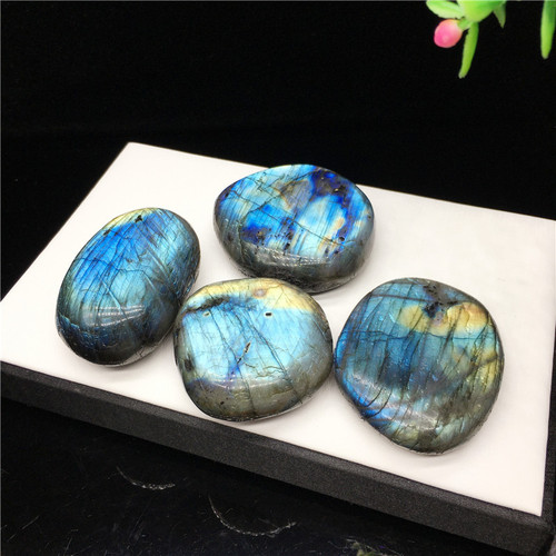 Amazon's best-selling natural crystal labradorite moonstone handle piece raw stone mine mark blue moonlight play ornament