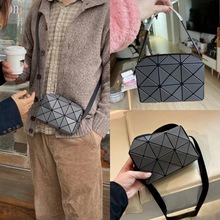 pvc几何菱格包日本新款9月丘比特小方盒包休闲时尚单肩斜挎小方包