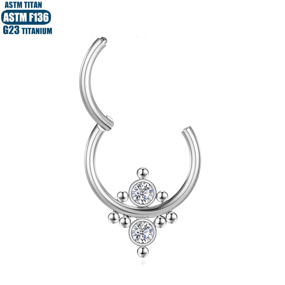 16G labret stud size and finish detail