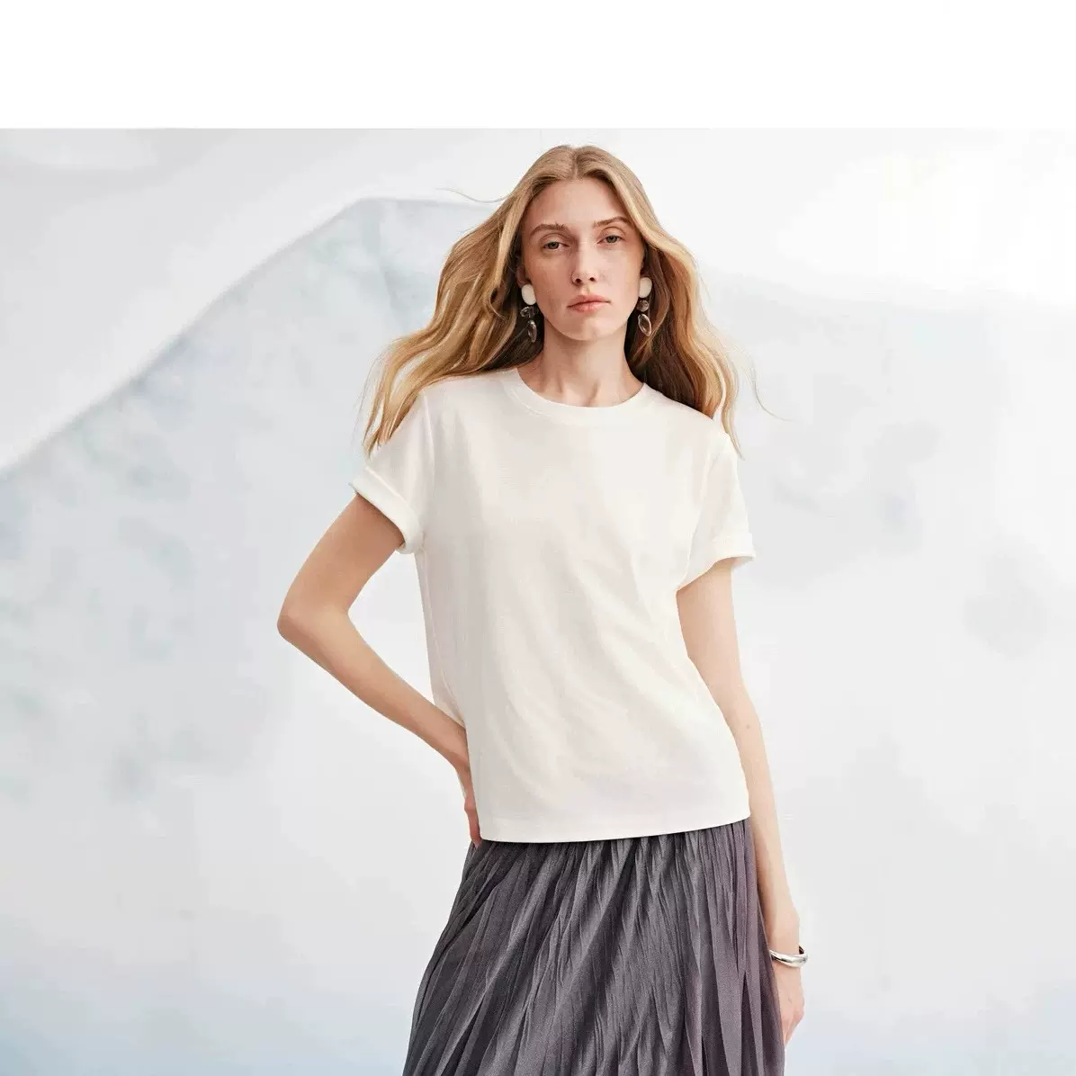 美洋MEIYANG2026春夏新款贴贴T恤 醋酸微透性感微宽松短袖tee女