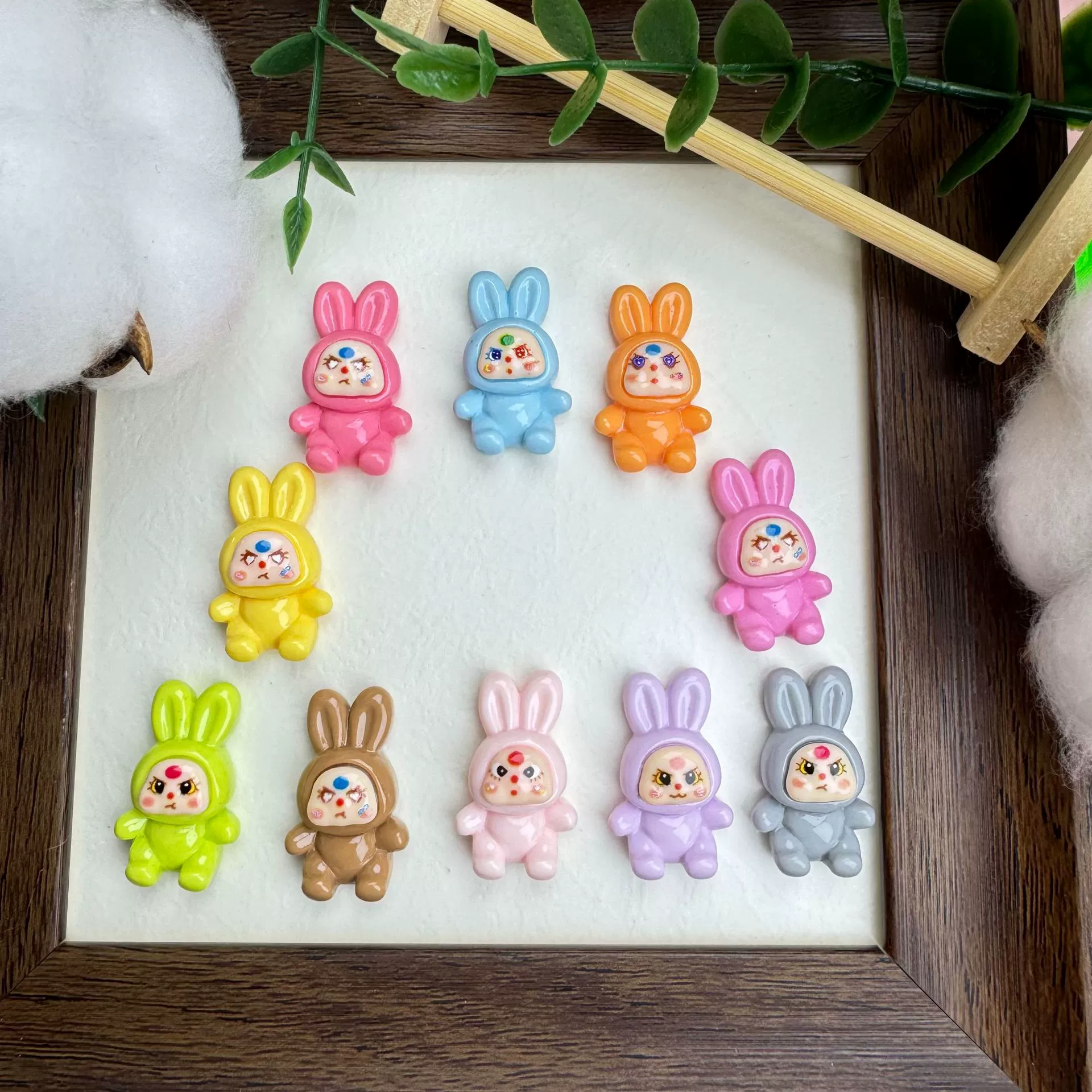 Глянцевые аксессуары для украшений своими руками: слезящийся малыш с длинными ушками, кремовый клей, смола, заколки для волос, магниты для холодильника, материалы для обуви с отверстиями.