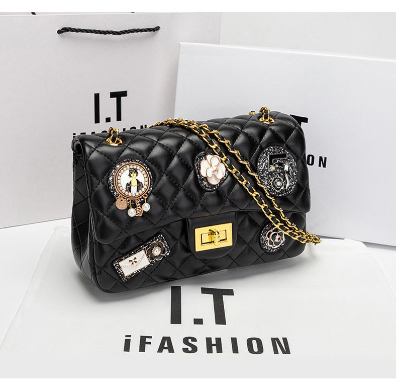 Túi đeo chéo nữ da cừu họa tiết caro dây xích kiểu Chanel — Màu đen, Màu trắng be chi tiết 11