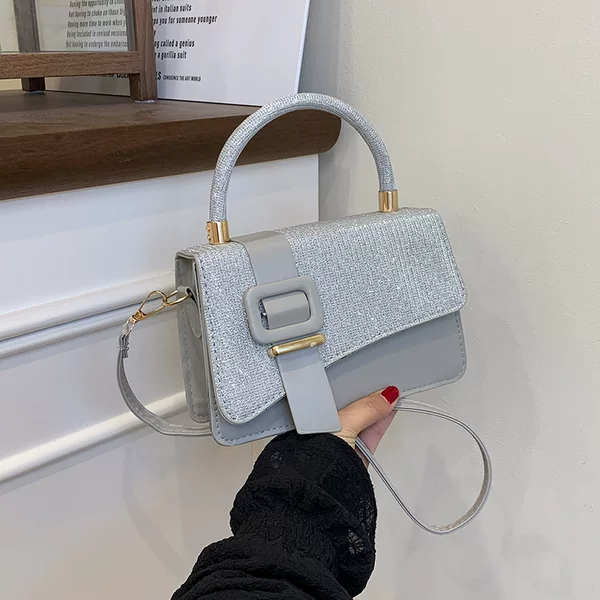Small square handbag for women, 2026 autumn new fashion shoulder bag, stylish and minimalist crossbody bag with a high-end look