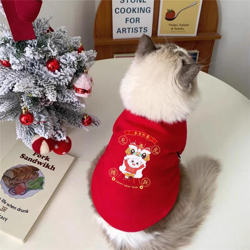 Ropa de felino de peluche otoño y invierno mascotas de Navidad de dos patas suéter gato azul gato muñecas de tela corta gato anti-pillo gatito gatito