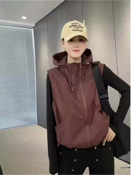 Hooded Sun Protection Vest for Women in Spring and Autumn, Lightweight, Anti-Uv, Sleeveless Vest, Double-Layer Zipper Casual Vest Jacket
