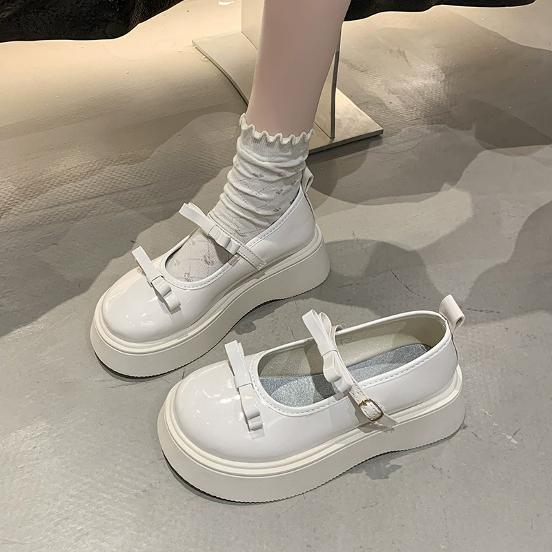 Черные французские туфли на толстом каблуке маленькие кожаные туфли женские весенние и осенние 2025 новые юбки ретро легкие туфли Мэри Джейн