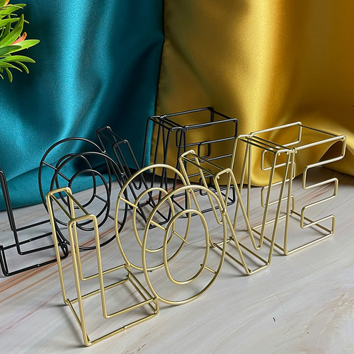 Factory direct sales creative Valentine's Day iron art ornaments LOVE iron wire decoration bedroom living room accessories bar small gifts
