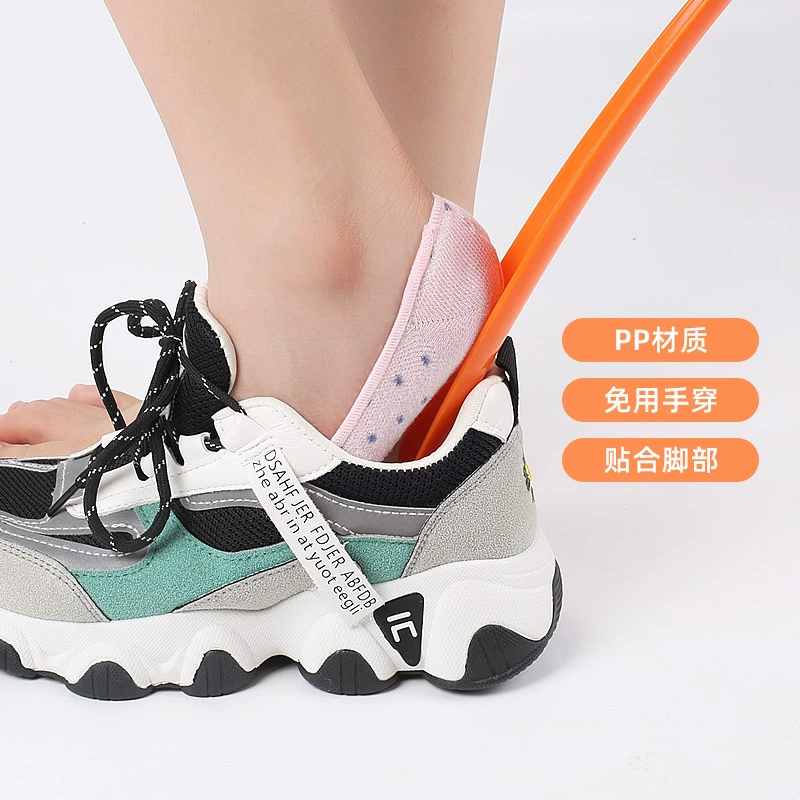 Черный пластиковый цвет рожка для обуви с ручкой не требует помощи подъемное устройство для обуви для пожилых беременных женщин не наклоняется над устройством для ношения обуви