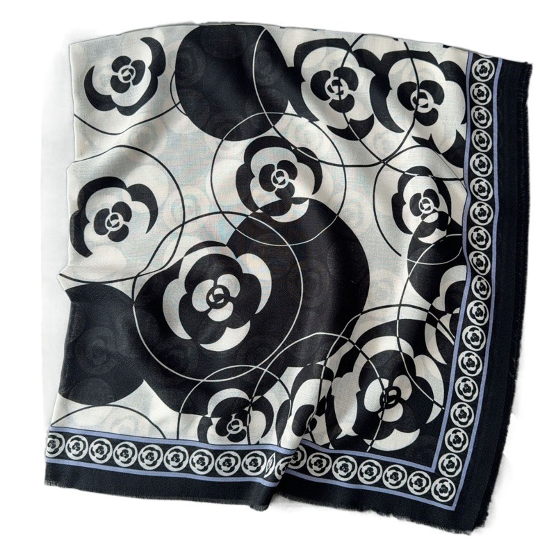 Nuevo Otoño e Invierno Camelia bufanda de alto grado de moda todo fósforo decorativo cálido toalla cuadrada grande mantón de la habitación con aire acondicionado en stock