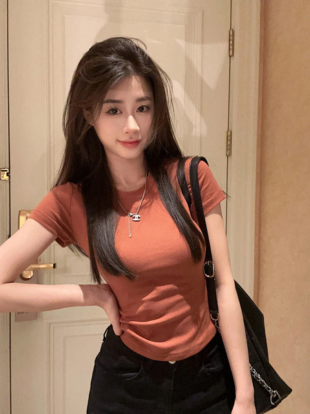 base brand short fashionable short sleeve T-shirt