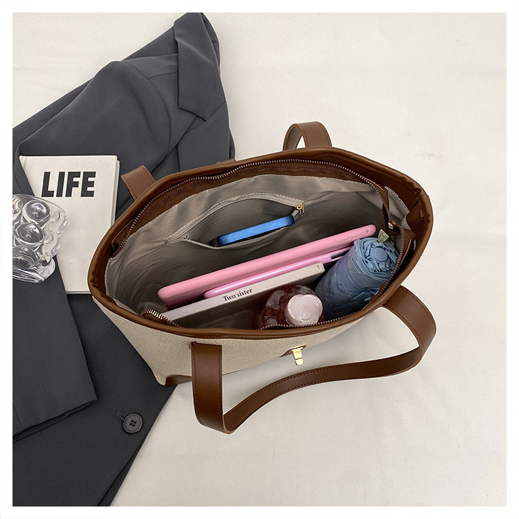 2023 nueva versión coreana del bolso Tote textura personalidad al por mayor bolso handbags bolso de moda de gran capacidad