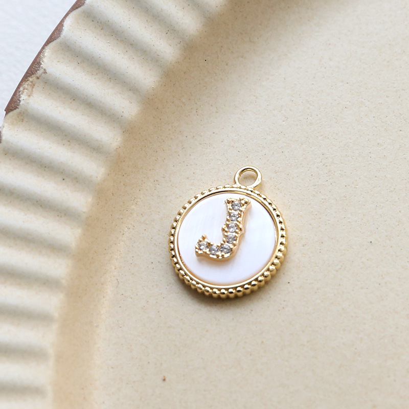 3g Weight Shell, Zircon Inlay Material Charms, Jewelry Accessories Classification 1 Piece Quantity Copper Material Round, Letter Pattern Plating, Inlay Design Simple Style Style 1 Piece Copper Shell Zircon Round Letter 16
