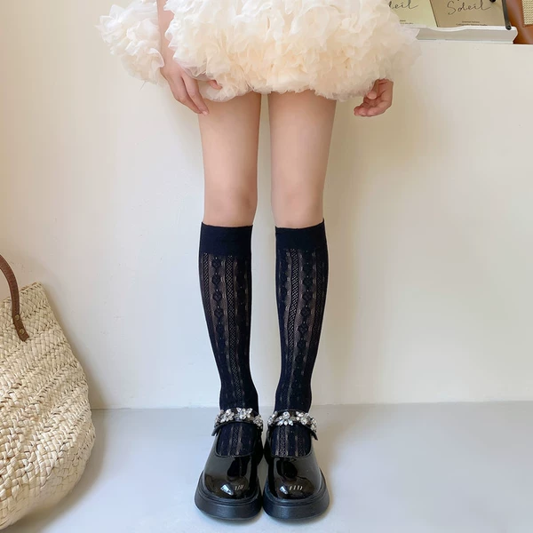 Black of vertical love network calf black