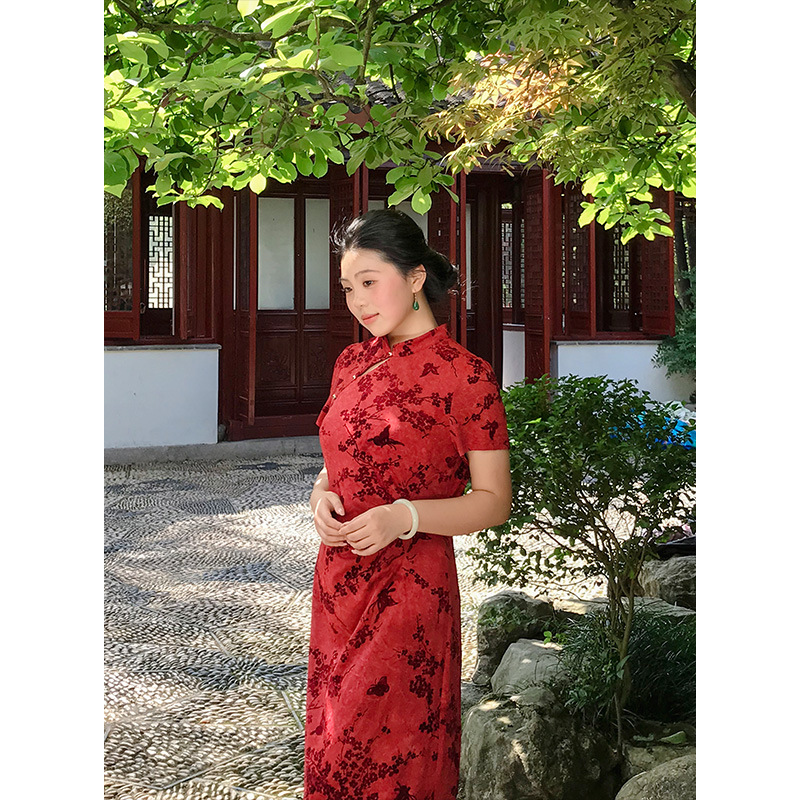 62432新中式红色植绒改良裙2026女夏季新款印花短袖修身大码旗袍