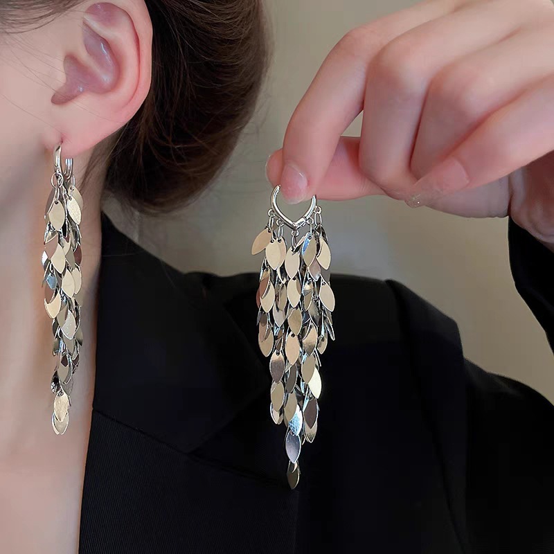 2023 nuevos pendientes de moda de estilo caliente, pendientes de espiga de trigo de temperamento para damas, pendientes de borlas exageradas de lujo ligero para mujeres