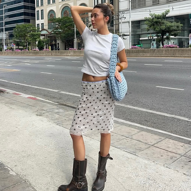 ヨーロッパとアメリカンスタイルの女性の2025夏の新しいファッションレトロな水玉プリントローウエストスリムフィット多用途スカート|undefined