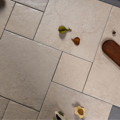 フランスの城レンガ、ライムストーンタイル、B&Bの特徴的な床タイル、アンティーク床タイル、オールセラミック牧歌的なタイル