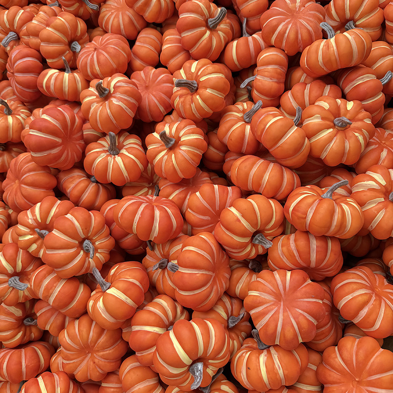 Halloween Artificial Pumpkins, Foam Fake Pumpkins, Pine Cones, Maple Leaves, Autumn Pumpkin Models, Thanksgiving and Christmas Decorations Halloween Artificial Pumpkins, Foam Fake Pumpkins, Pine Cones, Maple Leaves, Autumn Pumpkin Models, Thanksgiving and Christmas Decorations