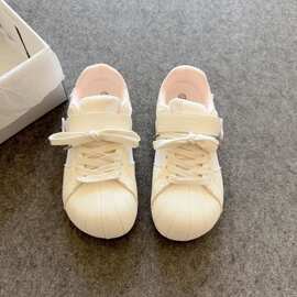 萌甜可爱小白鞋子日常百搭2026夏季透气网面ins学生百搭潮板鞋女