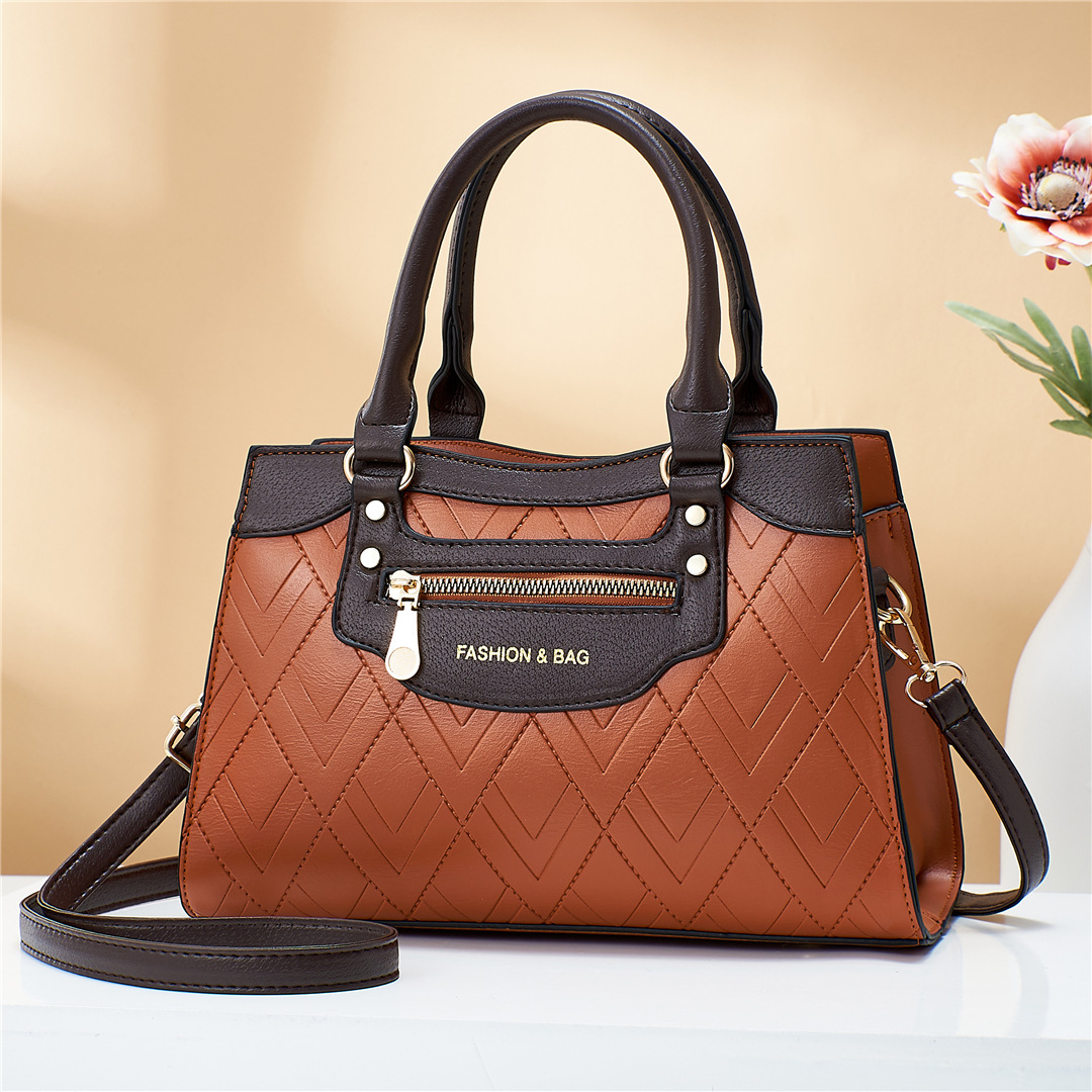 mmexport1639613872673