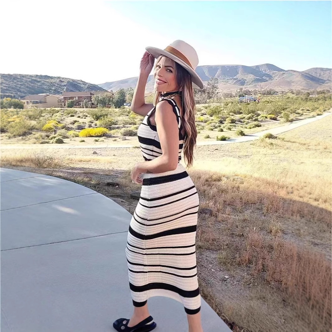 Women's Striped Knitted Vest Top And High Waisted Color Block Skirt Fashion Set American Style Two-Piece Ensemble_voghion.com